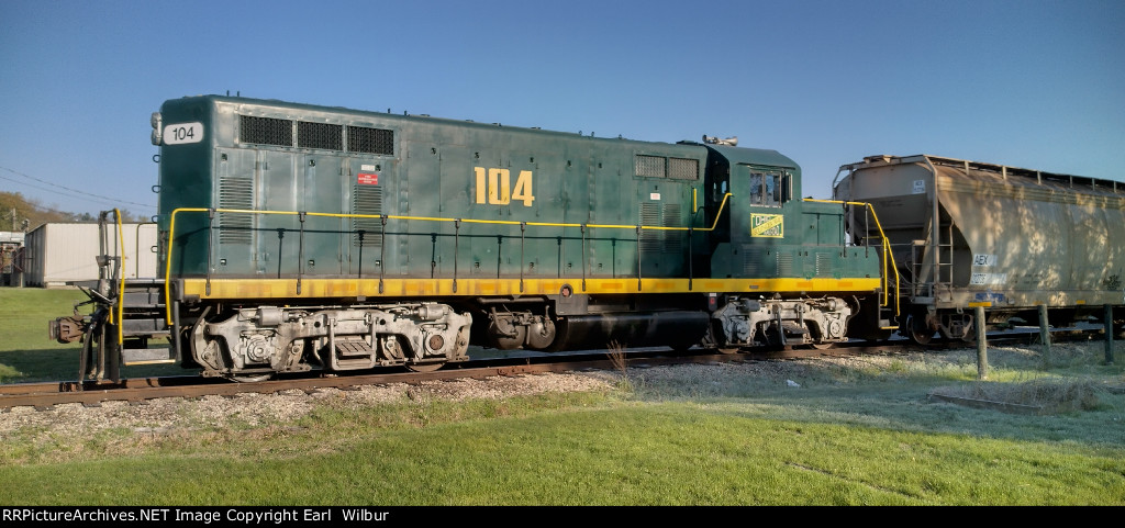 Ohio South Central Railroad (OSCR) 104